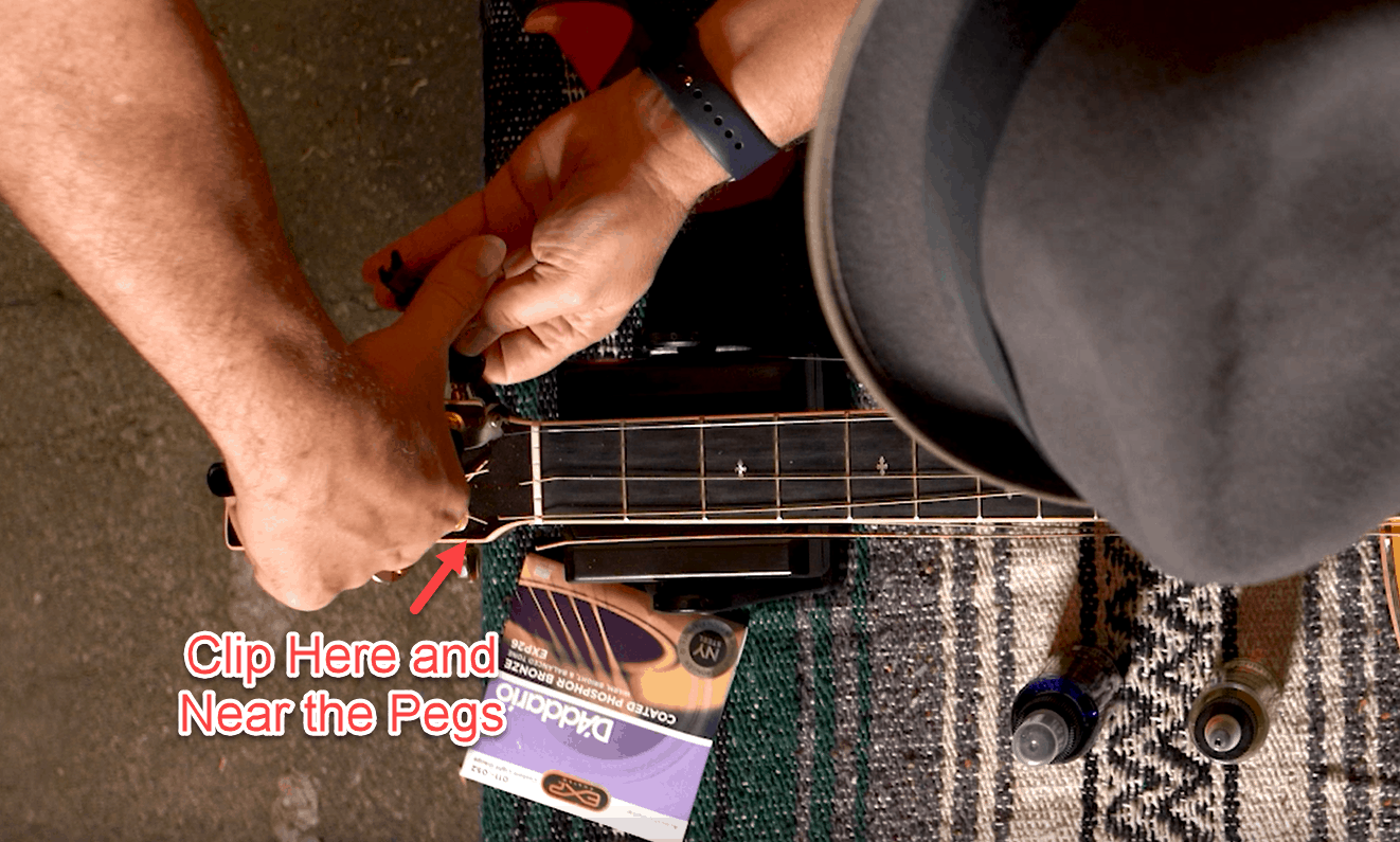 Clip Here Clip Guitar Strings Here